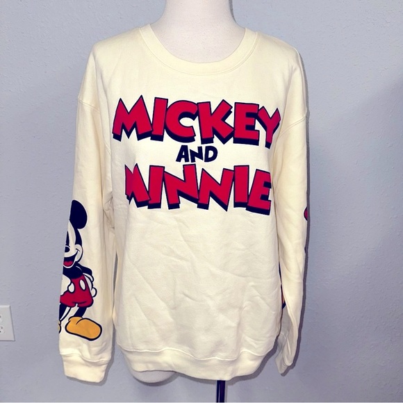 Disney Tops - Juniors Disney Mickey and Minnie sweatshirt sz M (7-9) NWT